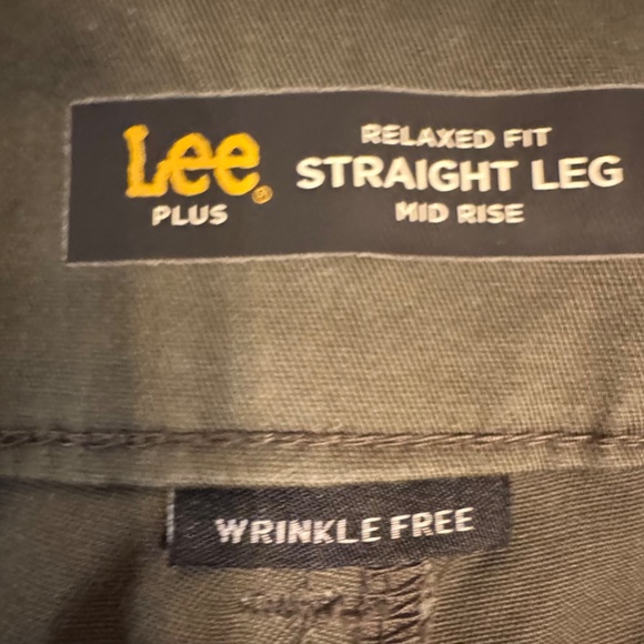 Lee Plus Relaxed Fit Straight Leg Pants β 30W Medium β Olive Green - Picture 7 of 9
